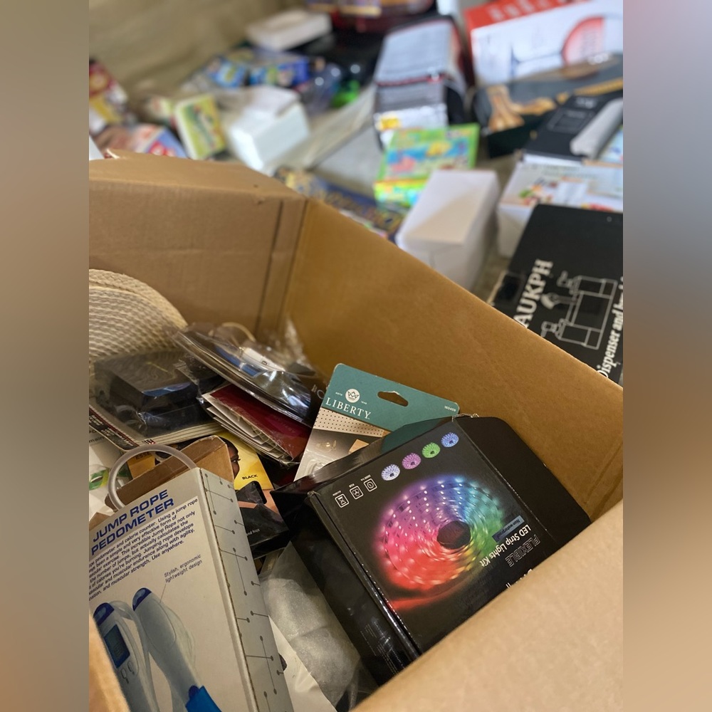 Small Mystery Box Overstock Shelf Pull amazon TikTok Walmart gen merchandise